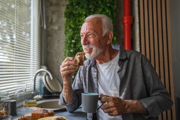 5 Reasons Apartment Living Beats House Ownership for Seniors